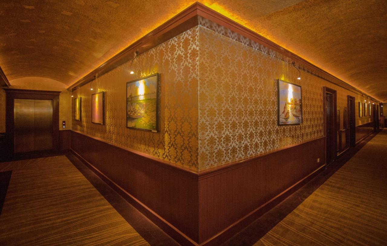 Sunset Palace View Suites Mandalay Eksteriør billede